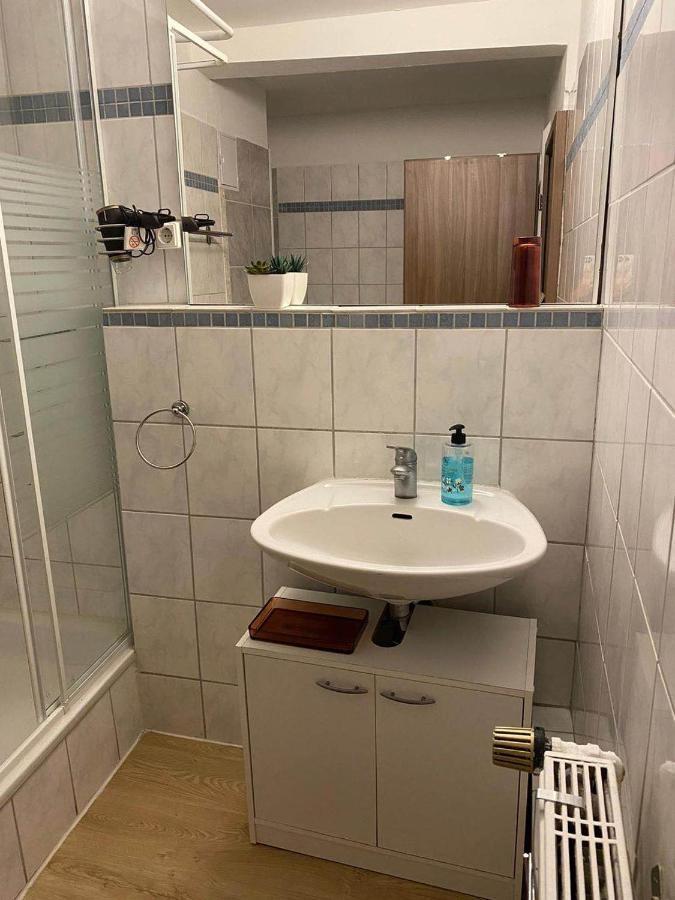 Praktische City Apartments Direkt Am Hauptbahnhof Neumünster Exteriör bild