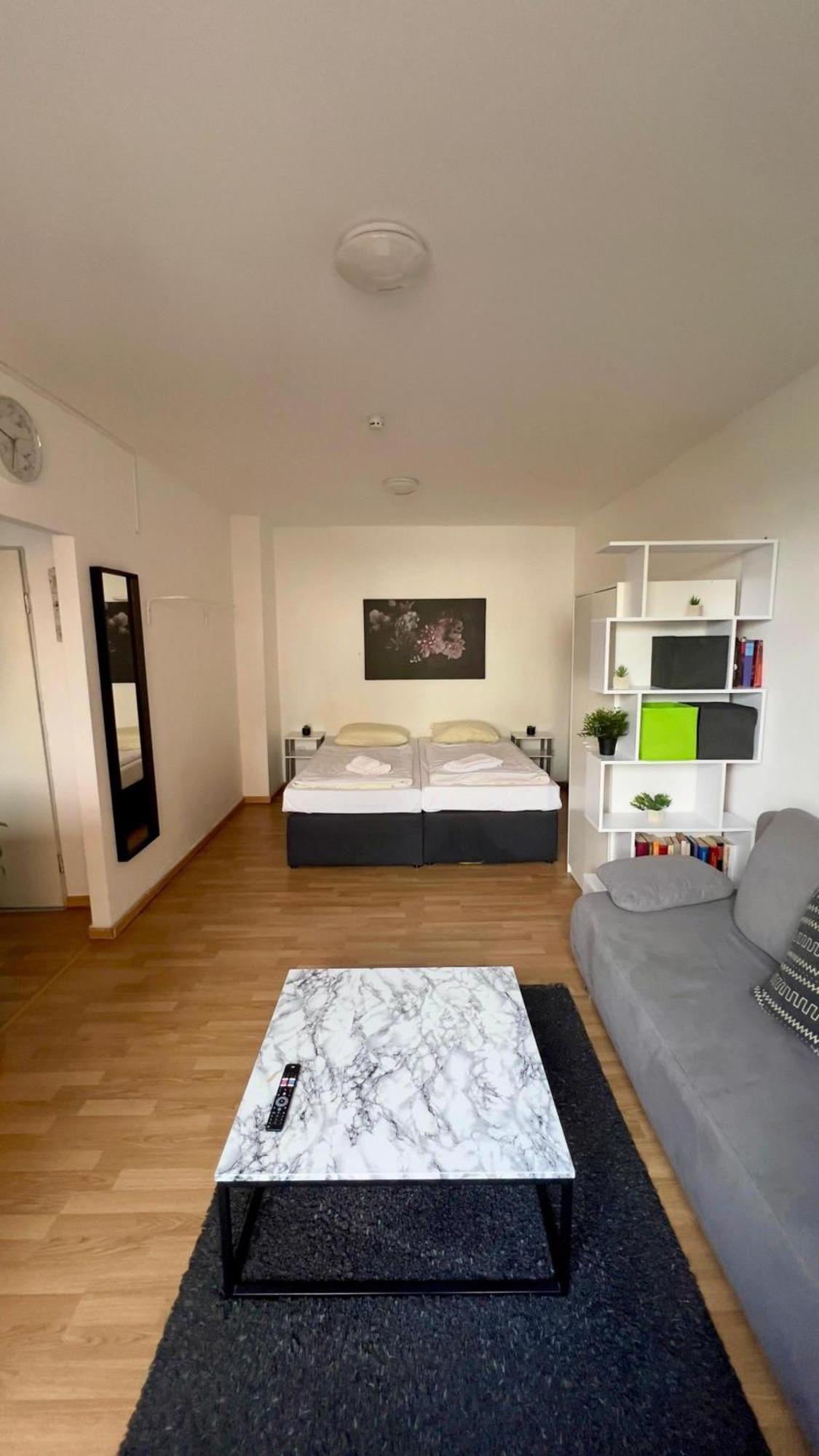 Praktische City Apartments Direkt Am Hauptbahnhof Neumünster Exteriör bild